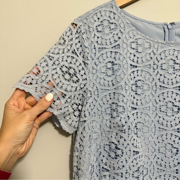 ANN TAYLOR Lace Overlay Shift Dress Pale Periwinkle Size 12 Short Sleeve - Picture 5 of 12